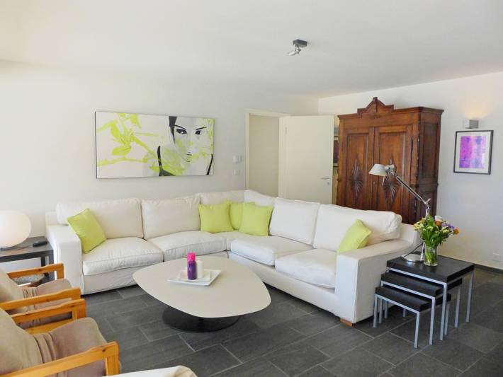 Ferienwohnung für 4 Personen, mit Balkon und Terrasse sowie Garten in Samedan