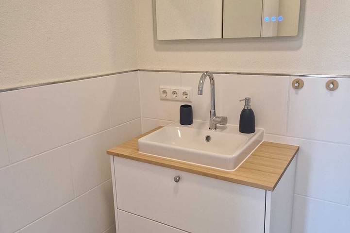 Ganze Wohnung, Ferienwohnung Weitblick³ Abendlicht Gemütliches , neues Appartement in Neusitz, Romantische Straße