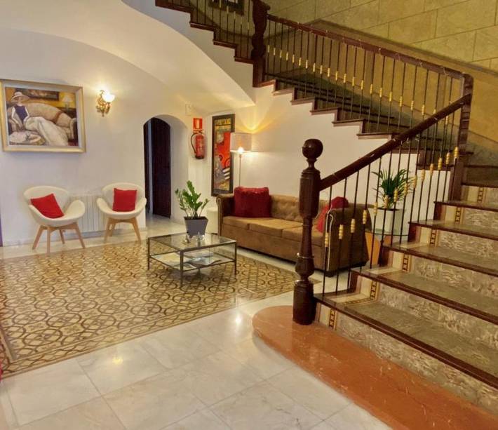 Alojamiento y desayuno para 4 personas, con Balcón y Terraza además de Piscina y Vistas en Aspe - 2