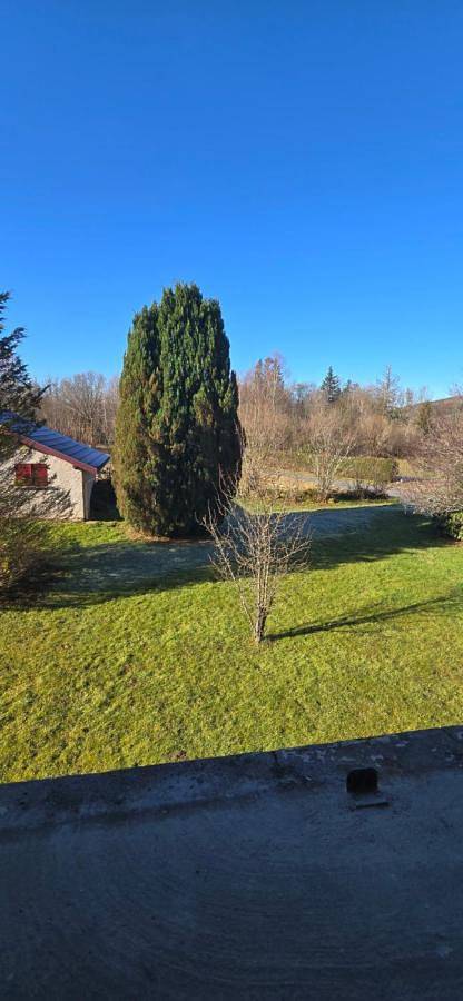 Location de vacances pour 6 personnes, avec vue et terrasse à Barbey-Seroux - 2