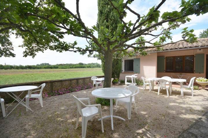 Location de vacances pour 2 personnes, avec jardin ainsi que terrasse et vue à Grillon - 4
