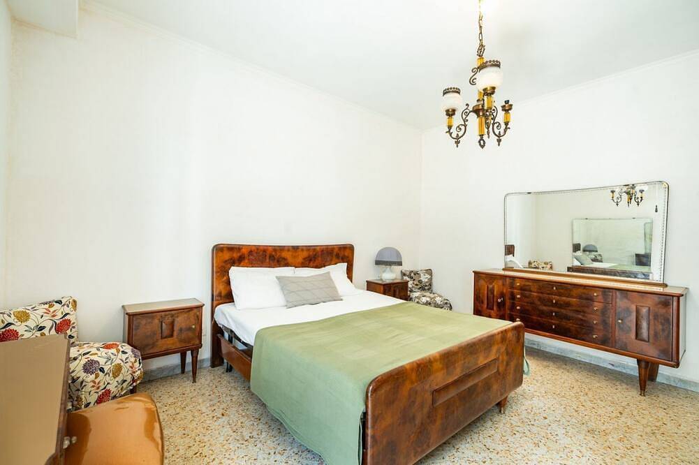 Ganze Wohnung, Guesthost - Roomy Apartment in Bisceglie in Bisceglie, Via Francigena