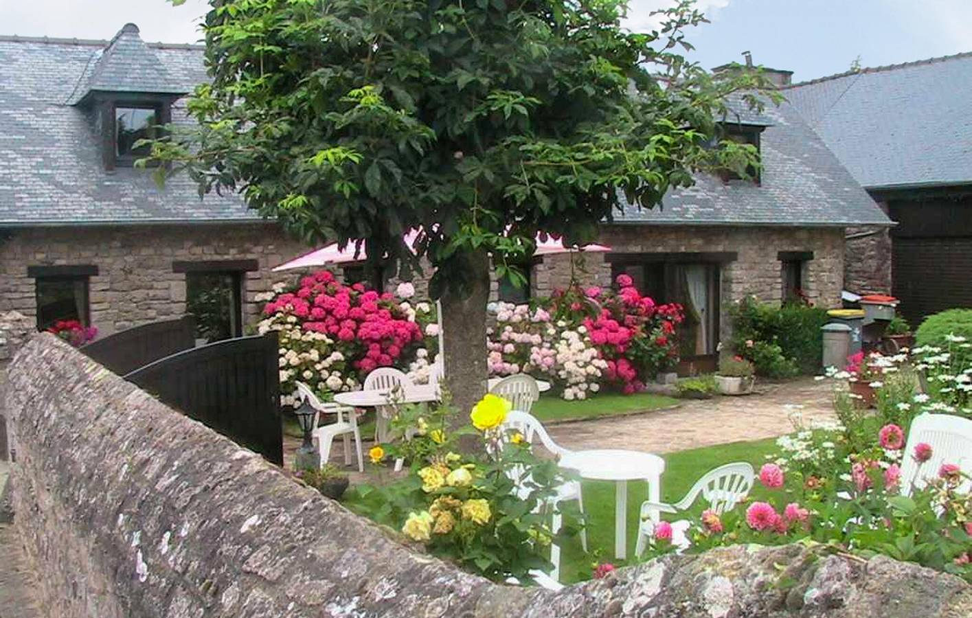 Charmant appartement de deux chambres avec jardin près du centre de Pléhédel in Pléhédel, Côte de Goëlo