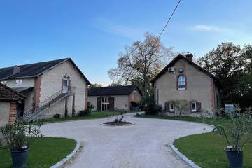 Gîte pour 4 personnes, avec jacuzzi, animaux acceptés à Lorris