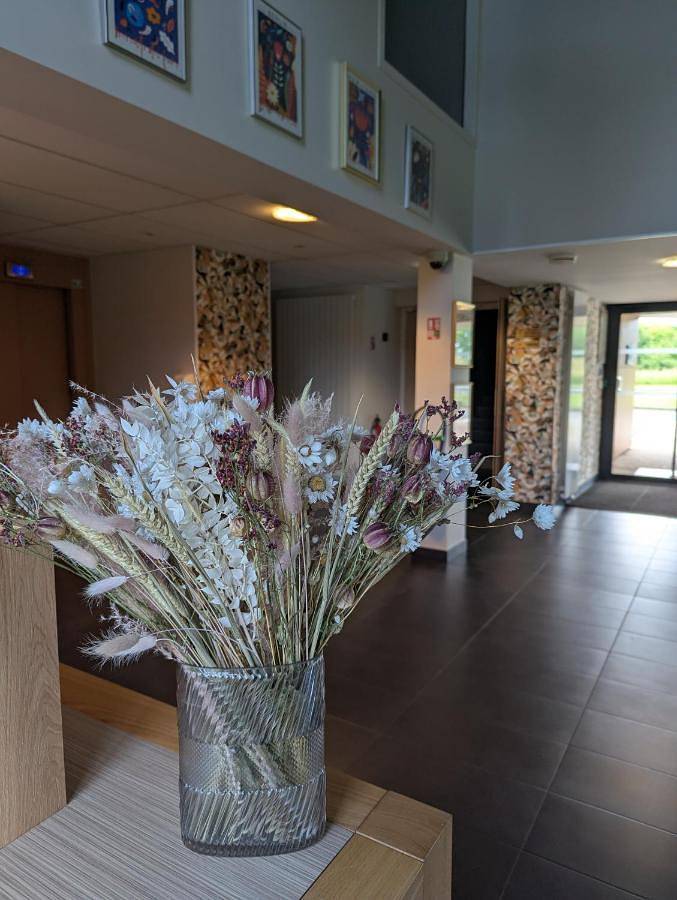 Hôtel pour 4 personnes, avec jardin et terrasse à La Verrie - 2