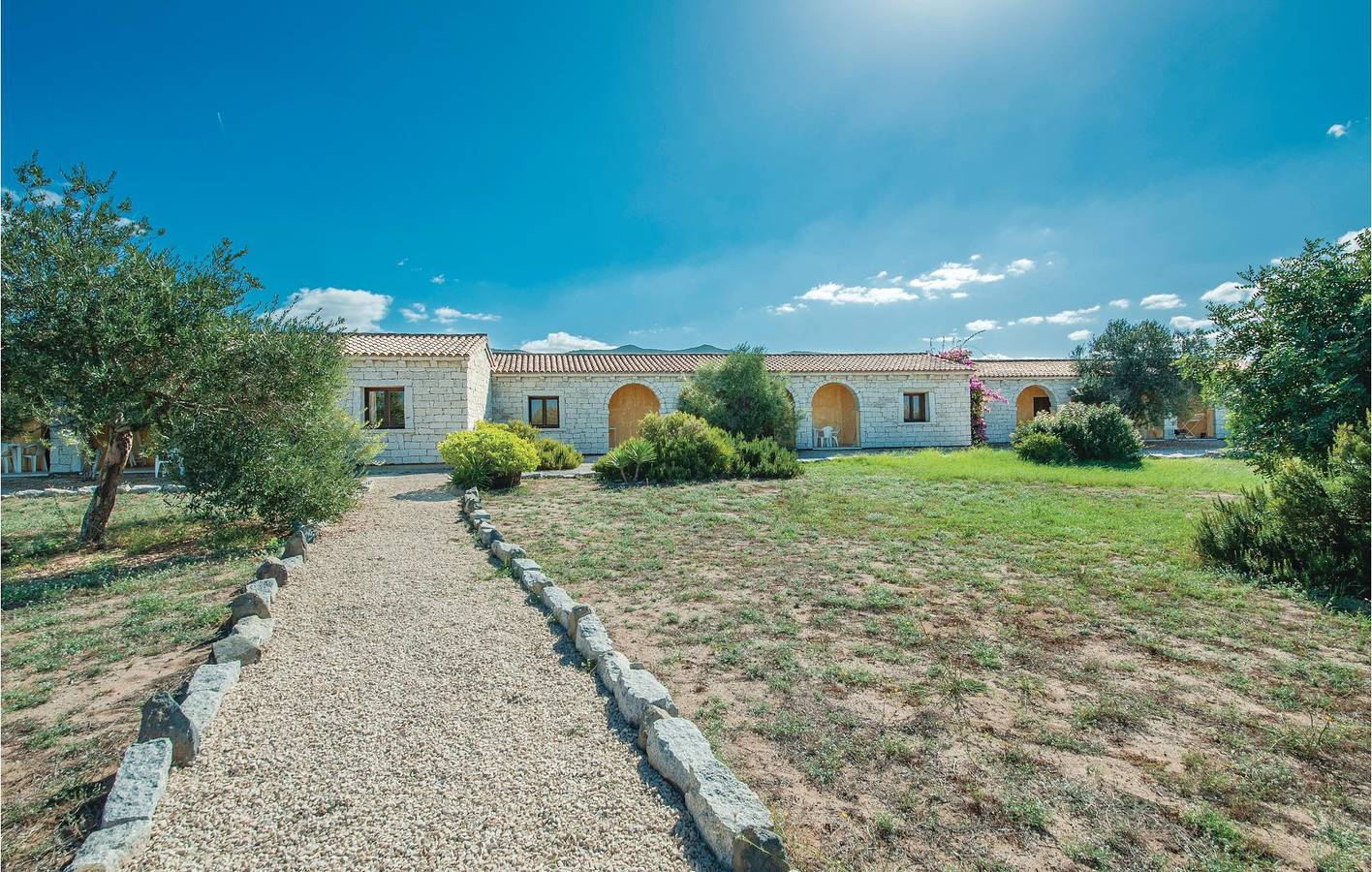 Li Junchi Apt: Aparcamiento, cama doble, cocina americana, 1,5 km de la playa. in Badesi, Olbia-Tempio