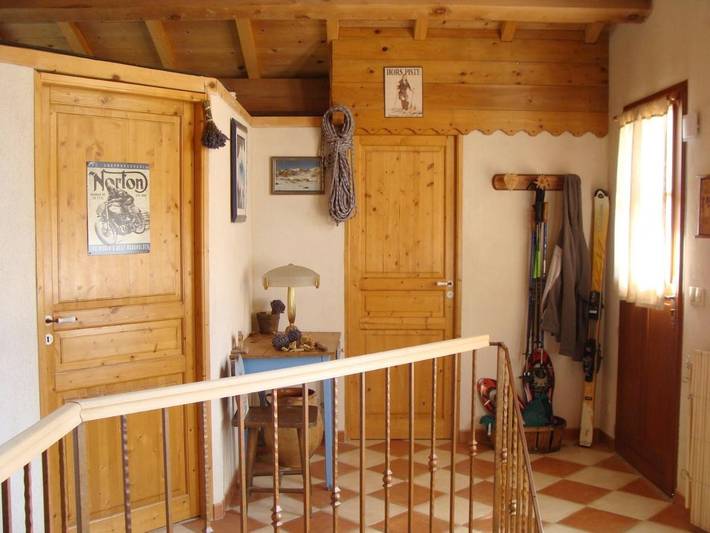 Cottage pour 4 personnes, avec vue et balcon, adapté aux familles à Rimplas