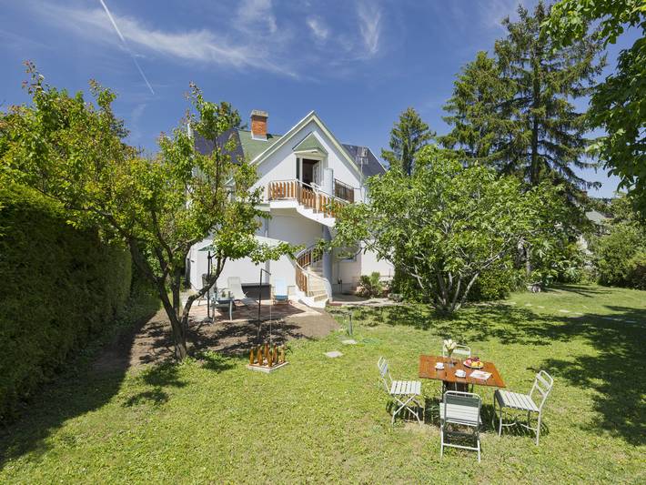 Ferienwohnung für 4 Personen, mit Balkon und Garten in Balatonalmadi