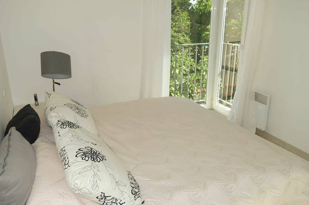 Estupenda casa de vacaciones privada con A/C, piscina privada, Wifi, Tv, patio y aparcamiento in Montesquieu-des-Albères, Región Céret