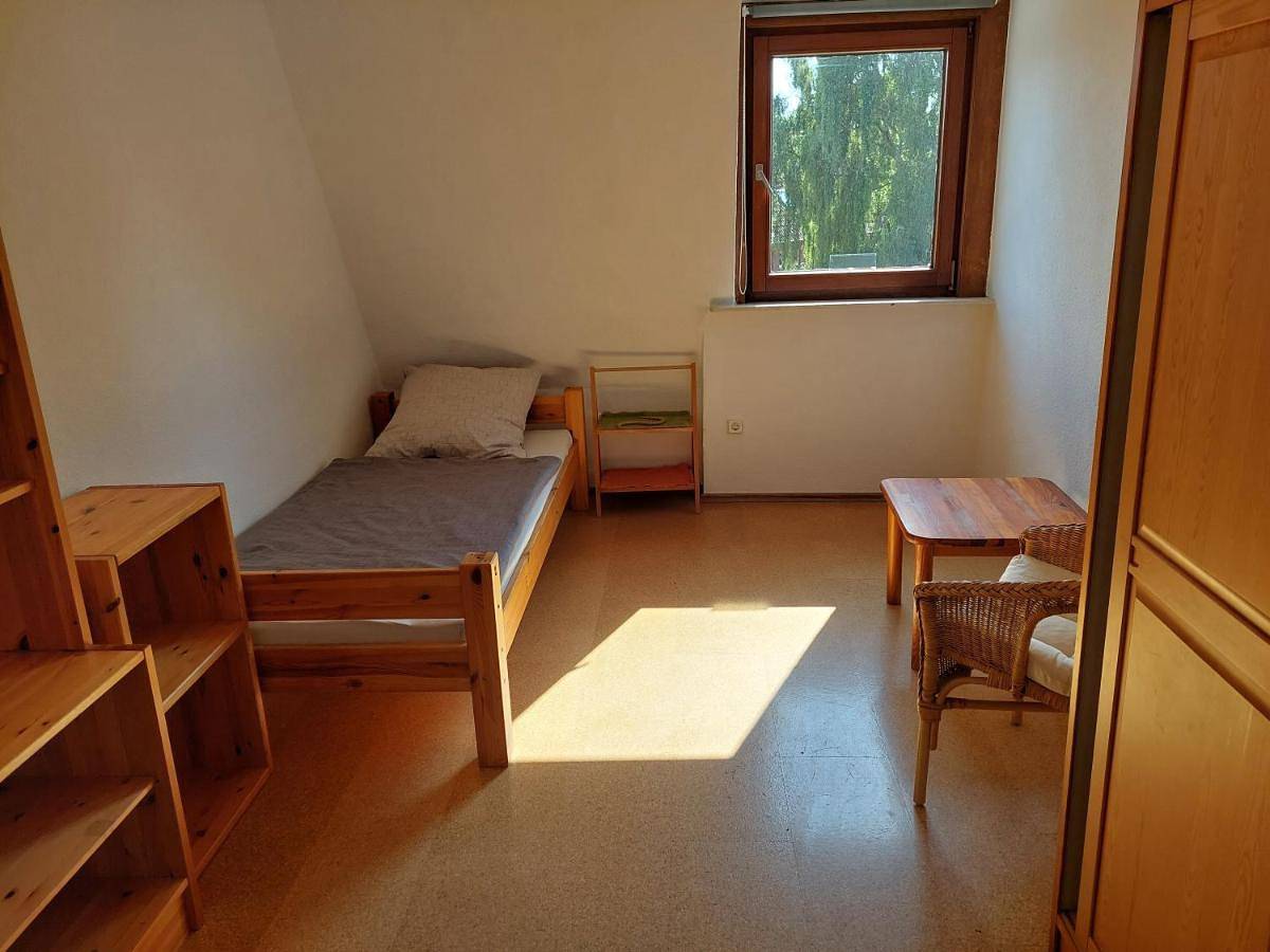 Ganze Wohnung, Monteurzimmer bei der Gärtnerei in Grünendeich, Altes Land Stade