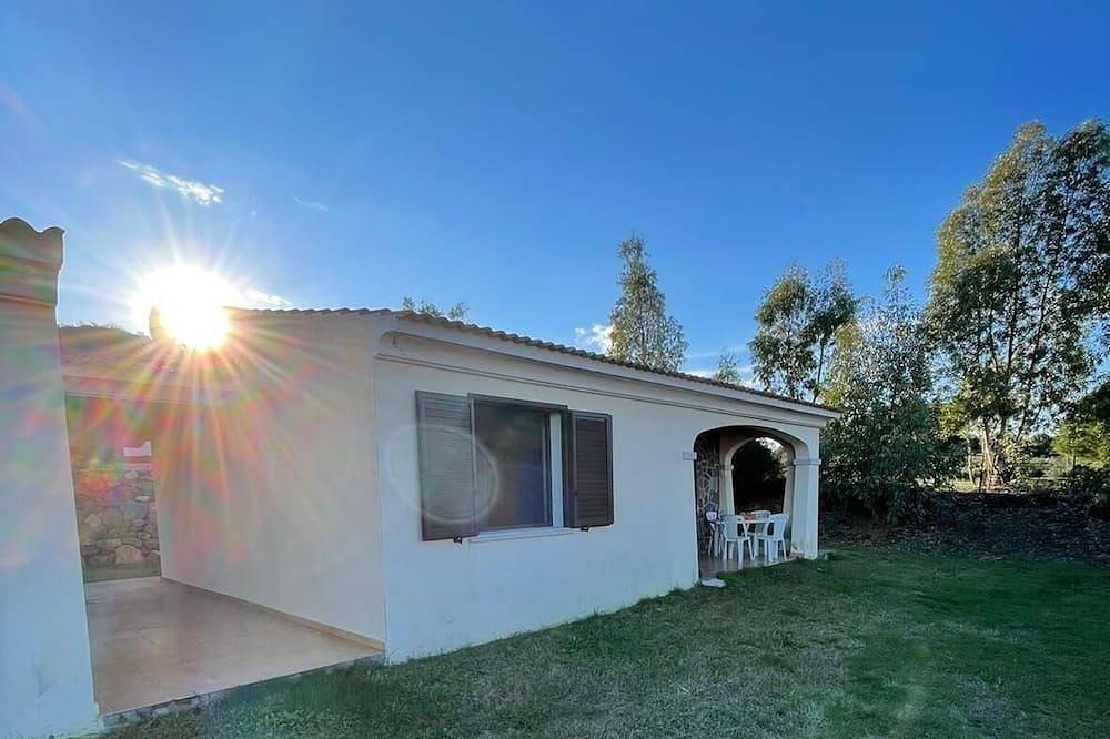 Ganze Wohnung, Ferienwohnung Budoni für 1 - 4 Personen mit 2 Schlafzimmern - Ferienwohnung in Baia Sant'Anna, Olbia-Tempio