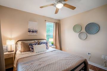 Vacation House for 8 Guests in Lake Conroe, Texas, Picture 3