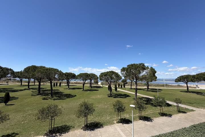 Appartement entier, Le Mistral – Vue mer & terrasse au cœur du Grau du Roi in Le Grau-du-Roi, Côte d'Améthyste