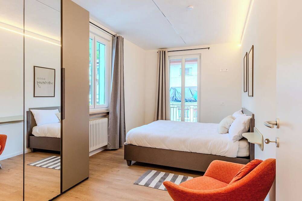 Atemberaubendes alleinstehendes Ferienhaus für 4 Gäste mit  W-Lan, Tv und Innenhof in Carlazzo, Gemeinde Carlazzo