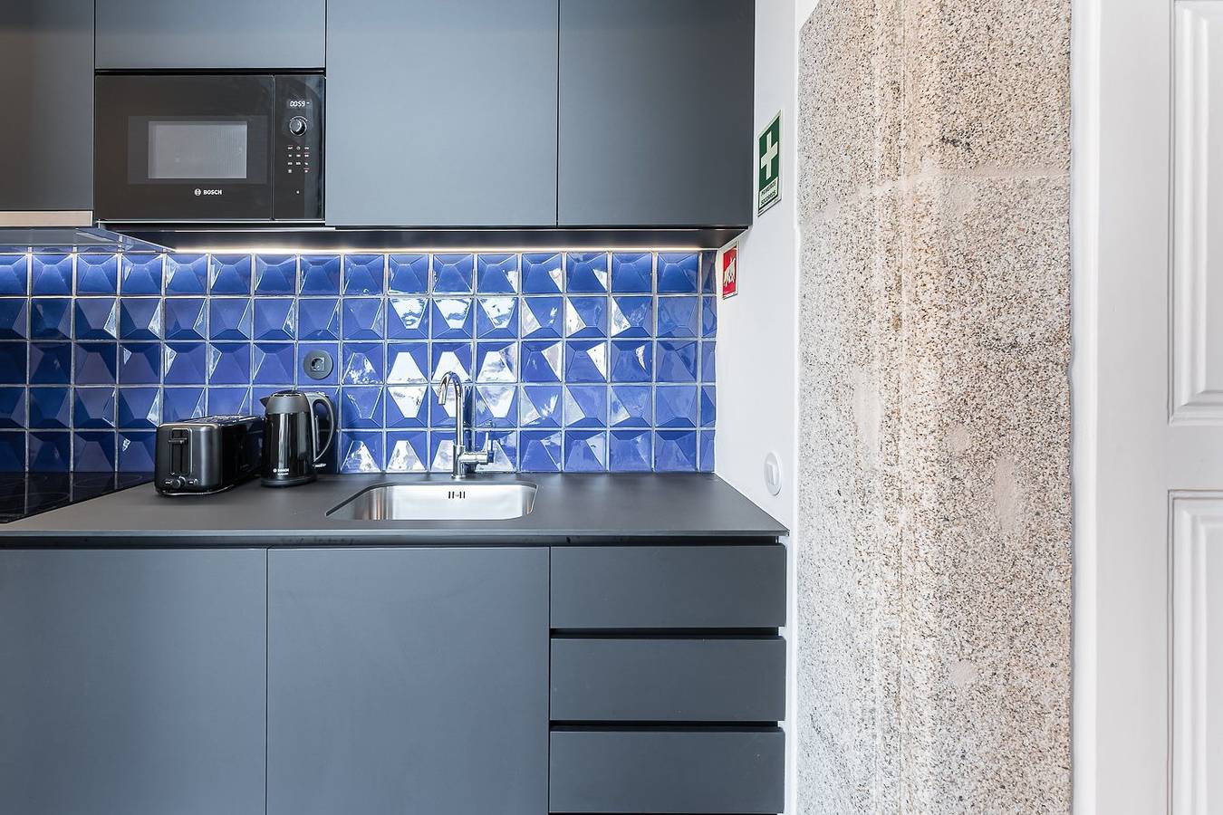 Ganze Wohnung, Ferienwohnung für 4 Personen mit Balkon in Historische Stadt Porto, Porto