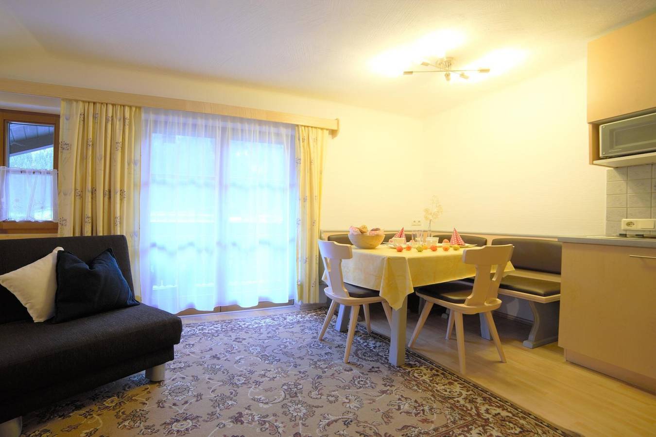 Ganze Wohnung, Wohnung in Flachau mit Bergblick in Flachau, Ski Amadé