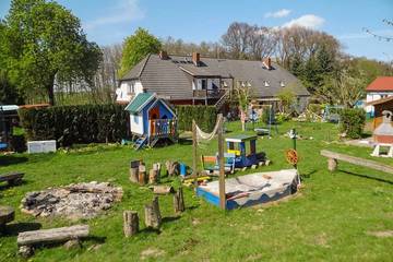 Ferienwohnung für 5 Personen, mit Garten und Terrasse in Ahrenshagen-Daskow