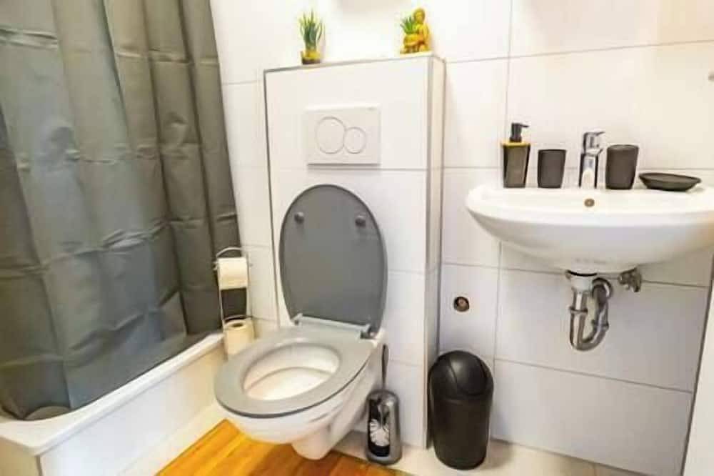 Ganze Wohnung, #222 Modernes City-Apartement Netflix/Prime in Neuss, Düsseldorf und Umgebung