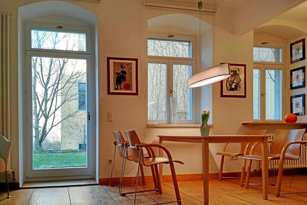 Ganze Wohnung, Neustadt-Paradies, Apartment mit Terrasse in der Kunsthofpassage in Dresden-Neustadt, Dresden
