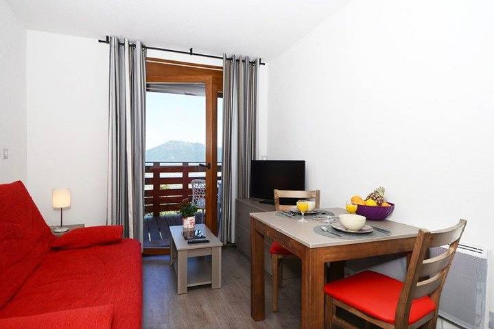 Gîte pour 4 personnes, avec balcon et piscine à Les Angles - 2