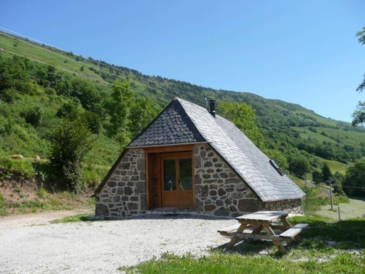 Maison de caractère au cœur des Volcans d'Auvergne, 2 chambres, jardin, pêche - Fr-1-742-129 in Saint-Paul-de-Salers, Parc naturel régional des Volcans d'Auvergne