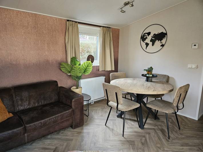 Charmantes 6-Personen-Chalet im Ferienpark Uddelermeer an der Veluwe in Uddel, Veluwe