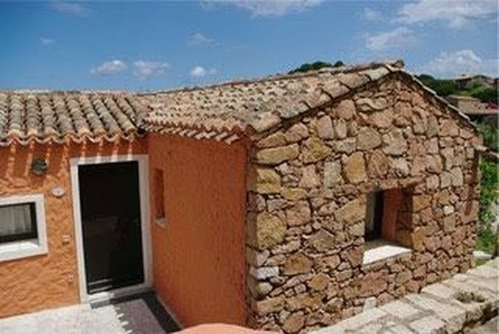 Appartement entier, Appartement Mare Baja Sardinia - Location du 3 juillet 2027 au 24 juillet 2027 in Baja Sardinia, Arzachena