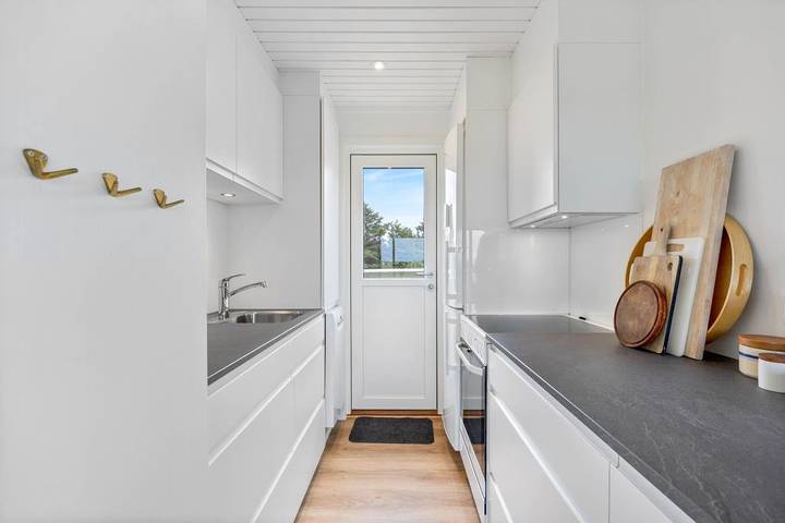 Ferienhaus für 4 Personen, mit Ausblick und Terrasse sowie Balkon/Terrasse in Houvig - 3