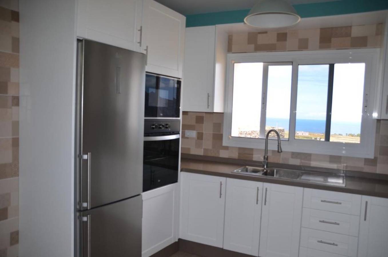 Ferienhaus 'Elvira' mit Meerblick, privater Terrasse und Wlan in Los Mocanes, Frontera
