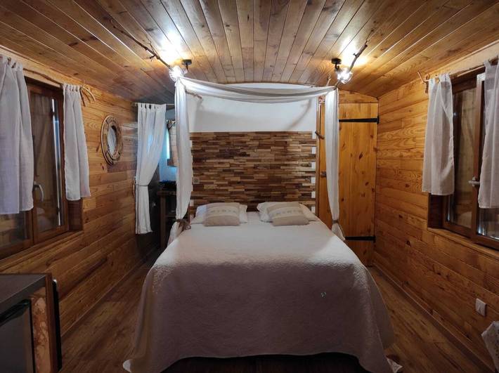 Location de vacances pour 3 personnes, avec terrasse et jardin à Cabariot - 2