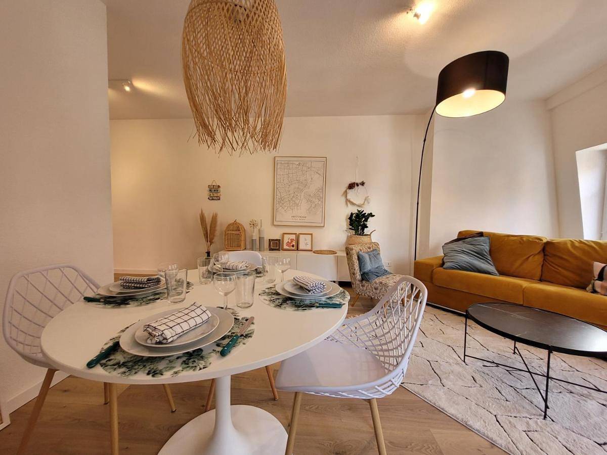 Appartement entier, One-Bedroom Apartment in Haguenau, Nord de l'Alsace
