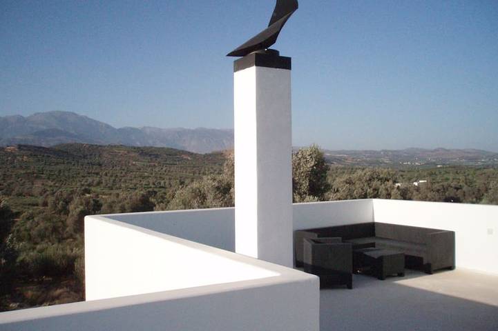 Ferienhaus für 4 Personen, mit Terrasse und Garten in Kamilari