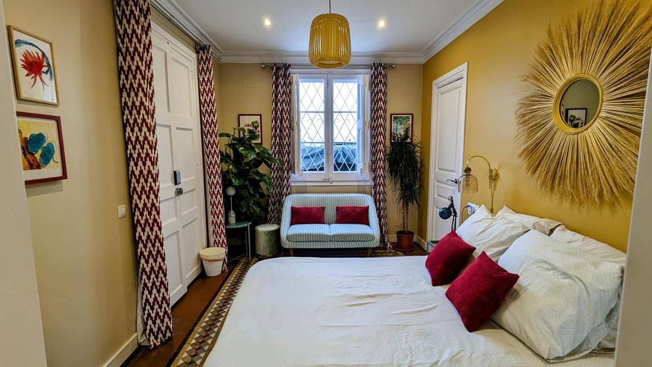 Double Room with Private Bathroom in Barcelona Centre, Barcellona
