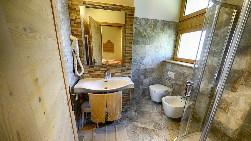 Ferienwohnung für 4 Personen, mit Sauna und Whirlpool sowie Garten, mit Haustier in Livigno - 4