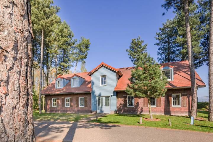 Bungalow für 24 Personen, mit Garten und Sauna sowie Pool und Terrasse - 1