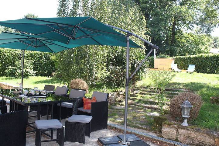 Maison de vacances pour 12 personnes, avec terrasse ainsi que jacuzzi et jardin