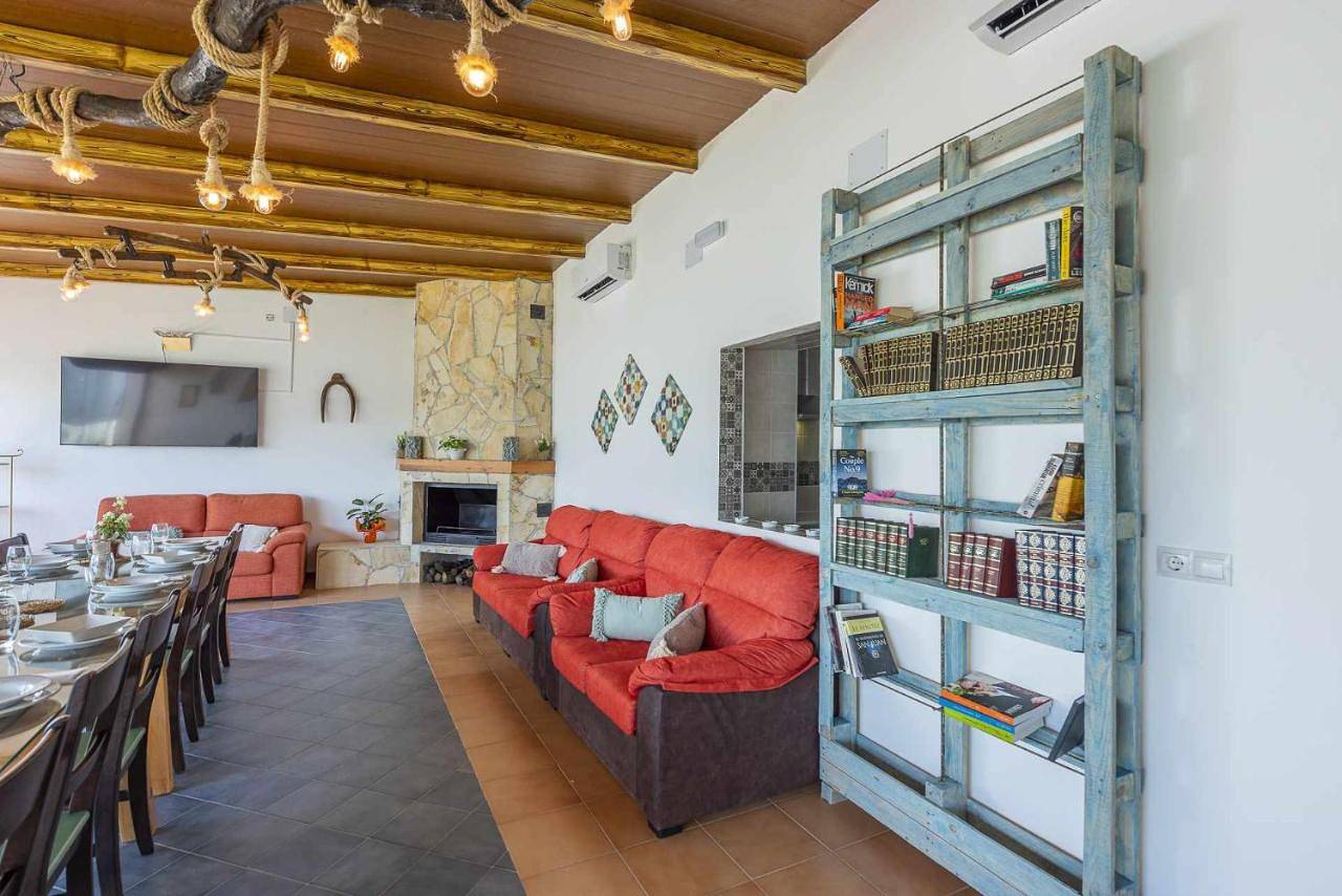 Villa för 12 Personer med trädgård in Los Perez, La Roda de Andalucía