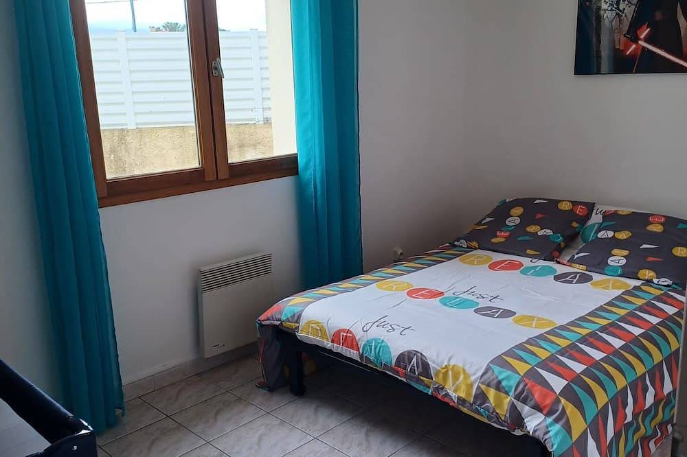 Family vacation villa: T5-4bedroom-Pool-Clim and Wifi in Claira, Côte d'Améthyste