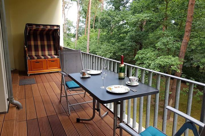 Ferienwohnung für 4 Personen, mit Pool und Balkon auf Usedom