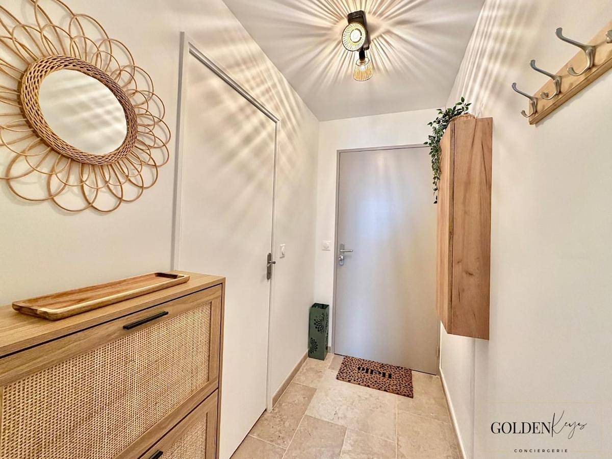 Appartement entier, Le Nivolet Cocon moderne face à la gare in Chambéry, Région de Chambéry