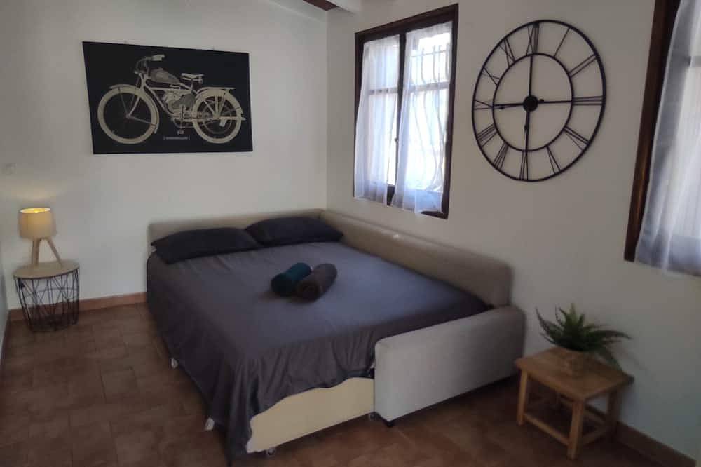 Chill Out Cabanon Charme Calanques à 30 m de L'eau in Les Goudes, Marseille