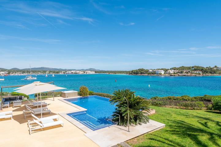 Luxus-Finca für 8 Personen, mit Balkon und Whirlpool sowie Terrasse und Garten in Portocolom - 2