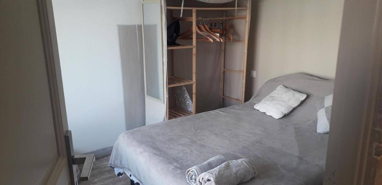 Logement indépendant au calme proche toutes commodités et transports in Le Cannet, Côte méditerranéenne (France)
