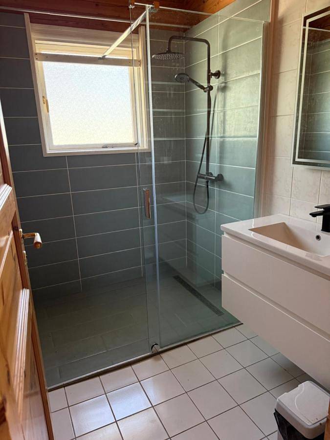 Gîte pour 6 personnes, avec piscine ainsi que terrasse et vue, animaux acceptés à Mauroux - 4