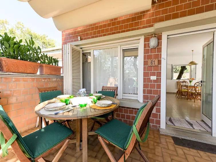 Beachside Villa with Parking, Washer, AC - 1.5km to Beach in Castiglione della Pescaia, Grosseto Province