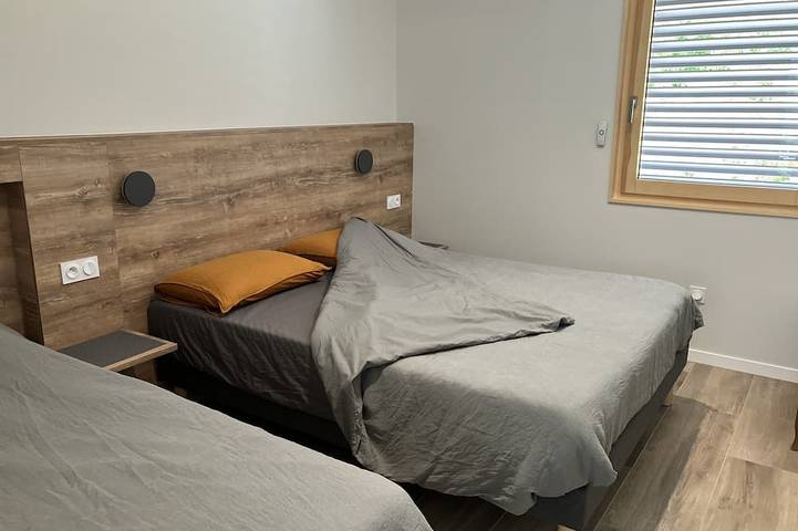 Location de vacances pour 5 personnes, avec jardin à Granges-Narboz - 2