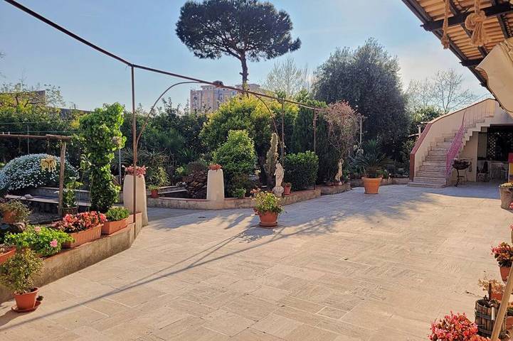 Ferienwohnung für 5 Personen, mit Terrasse und Garten