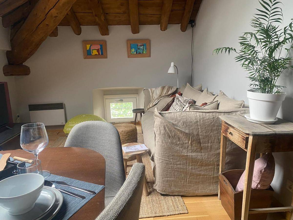 Appartement entier, One-Bedroom Apartment in Bourg-Madame, Région de Prades