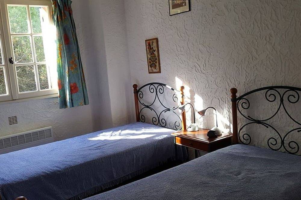 Mas avec 3 chambres, jardin, piscine, tennis et proche plage à La Croix-Valmer in Gigaro, La Croix-Valmer