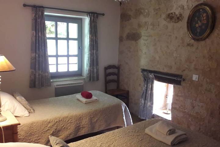 Location de vacances pour 4 personnes, avec piscine et jardin à Beynac-et-Cazenac - 3